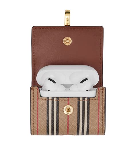 burberry airpods pro bag.